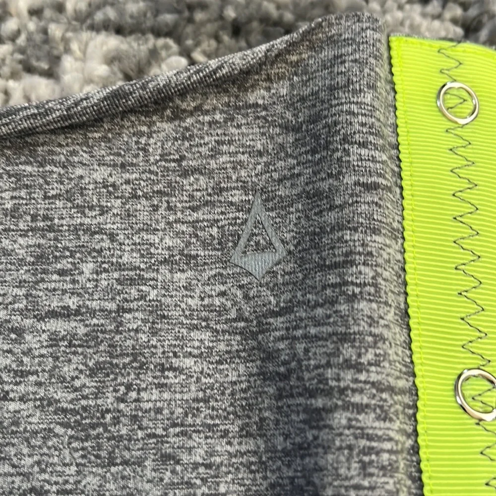 Ivivva scarf - Picture 3 of 5